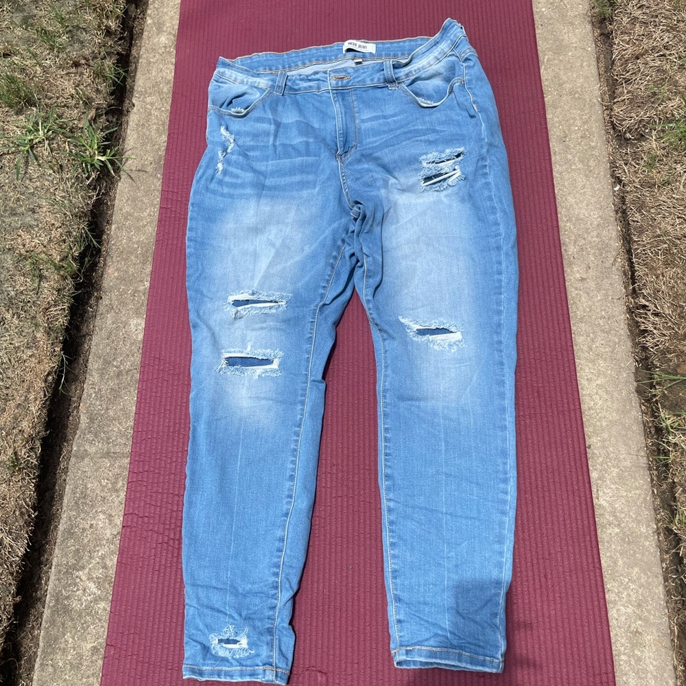 Size 18 distressed stretch jeans